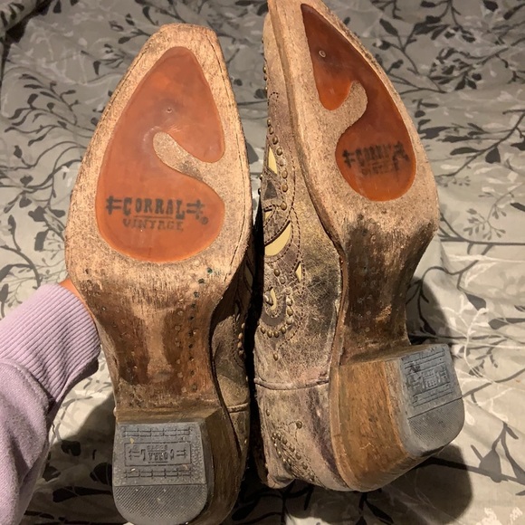 Corral women’s genuine leather cowboy boots - Picture 4 of 4